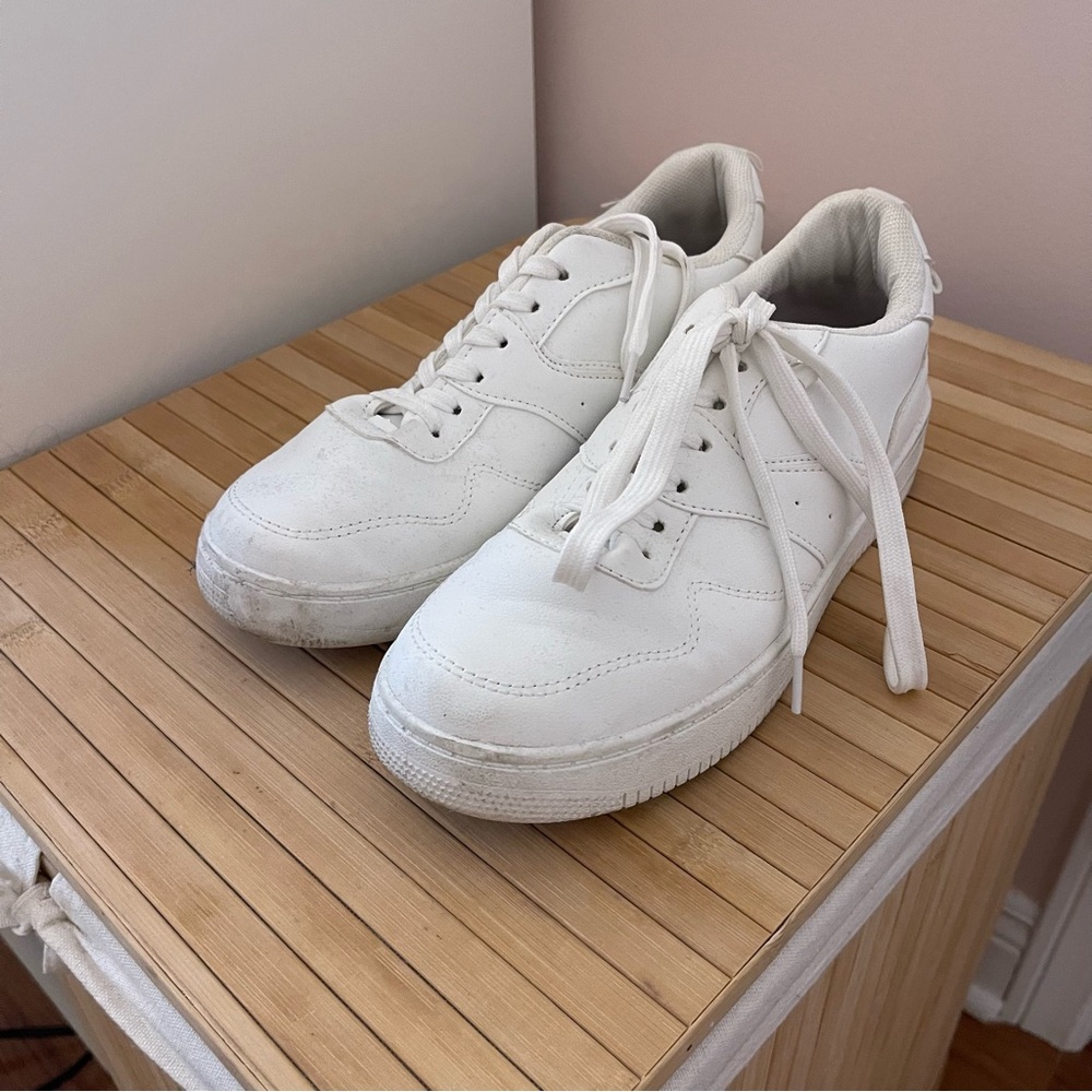 Classic White Men's Sneakers